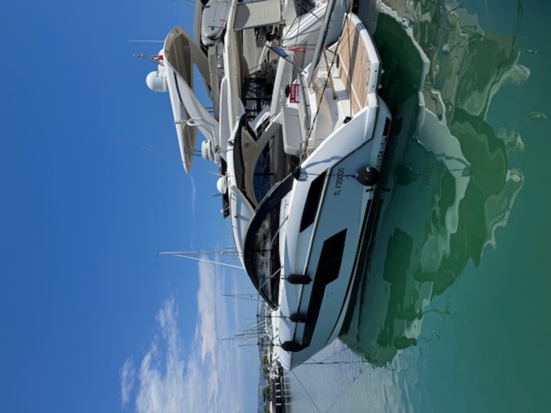 SUNSEEKER Portofino 40
